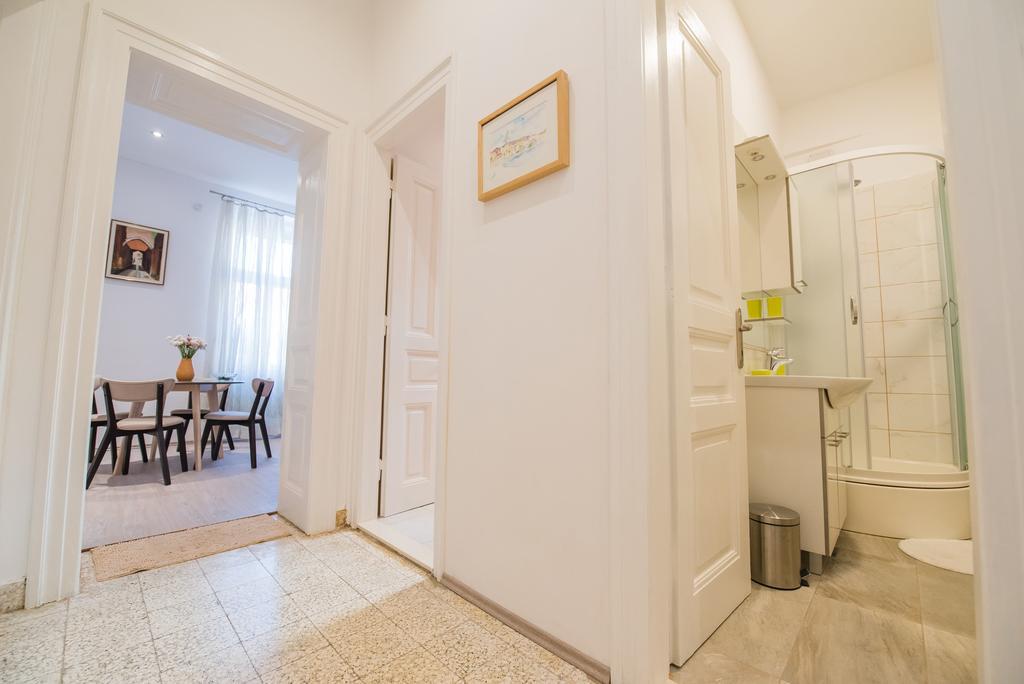 Apartment Vetom Split Buitenkant foto